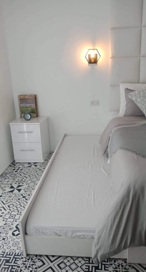 Soderberg By J&J Homes At Amani Grand Resort Residences Near Airport マクタン エクステリア 写真