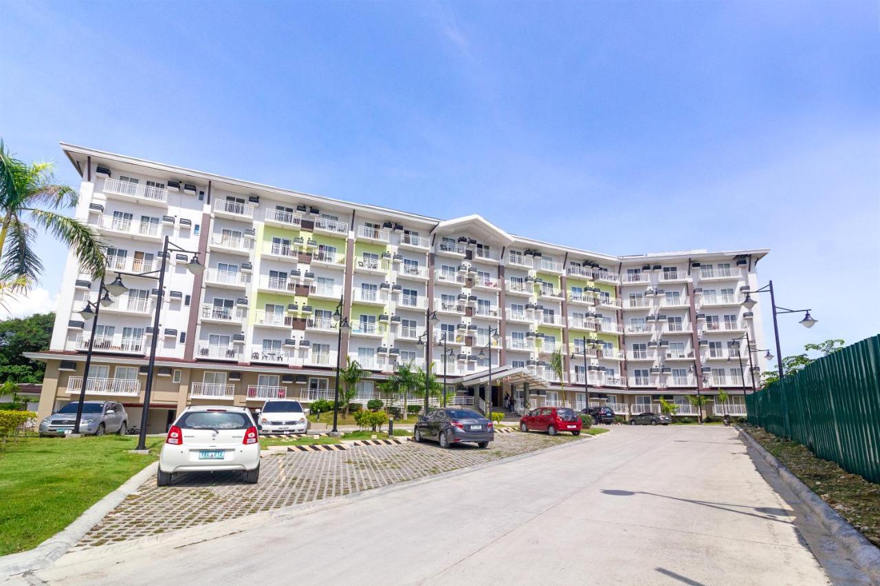 Soderberg By J&J Homes At Amani Grand Resort Residences Near Airport マクタン エクステリア 写真